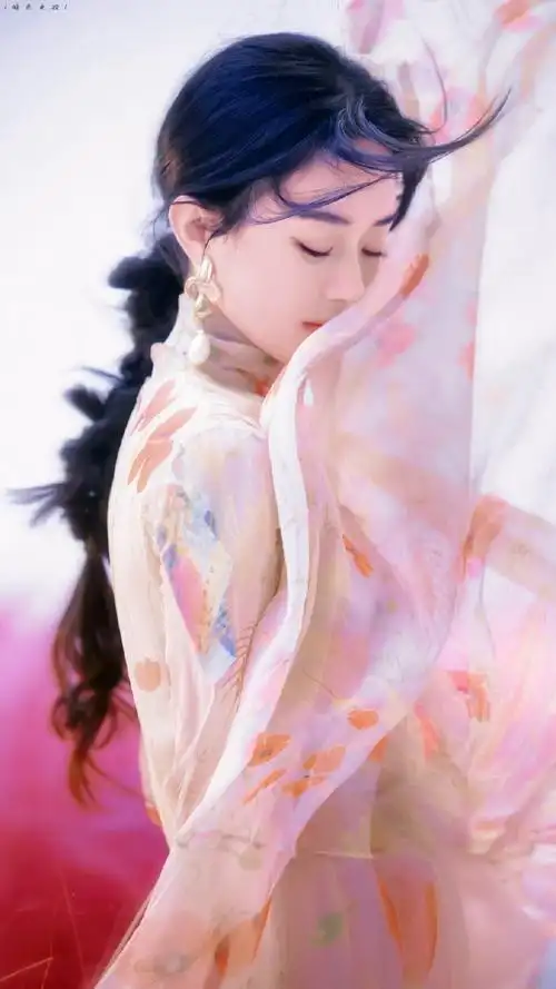 山花如翡 馥郁芬芳94每一帧都好绝 丽酱这套好梦幻好漂亮噢#赵丽颖