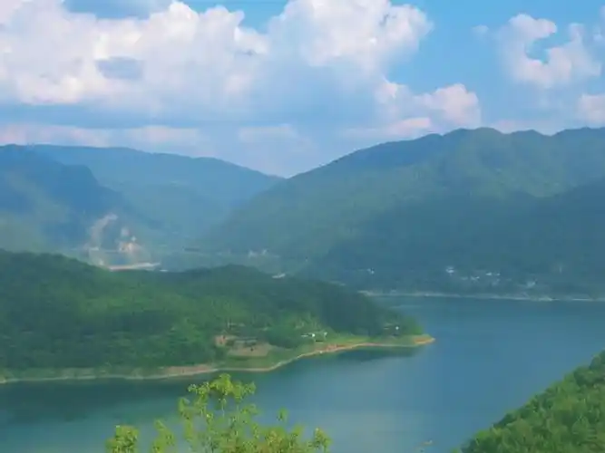 今日风景分享#大山深处自然美山清水秀好风光 #青山绿水蓝天白 - 抖音