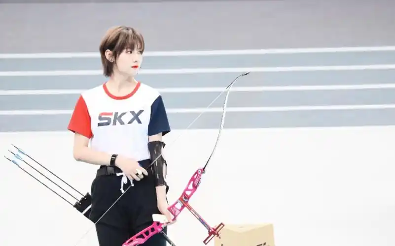 男女射箭 慢镜头回放 退场