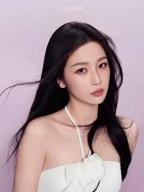 虞书欣清冷仙紫妆