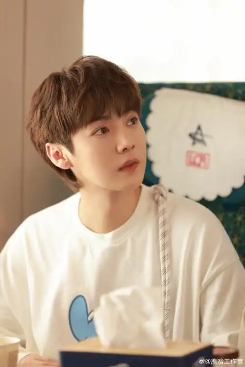 #鹿晗用你的名字手机壁纸##哈哈哈哈哈#