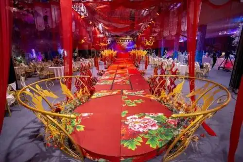 胜芳聋哑小夫妻花样幸福 - 中西结合的两段式婚礼