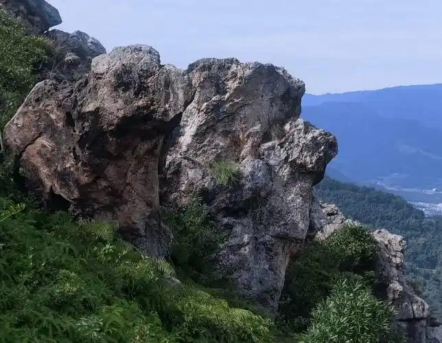 平阳有一座集雄伟,奇绝,险怪,秀丽于一身的山峰~你去过吗?