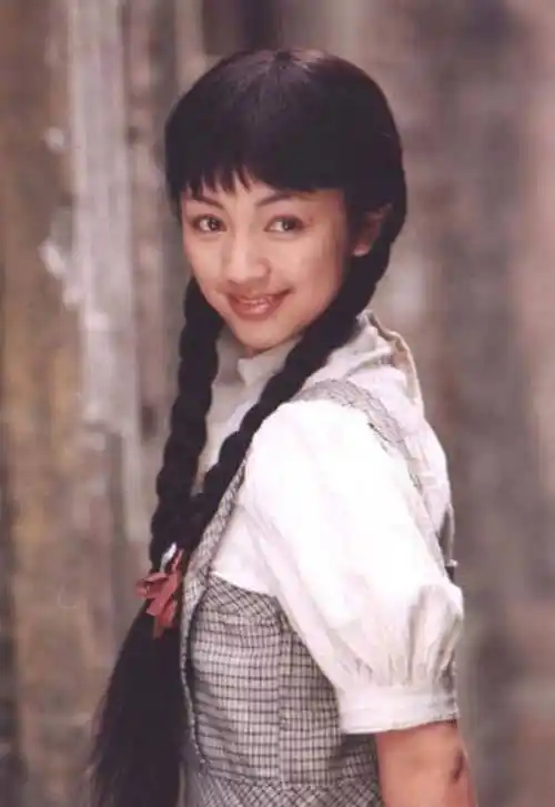 罗海琼_生活_费麒