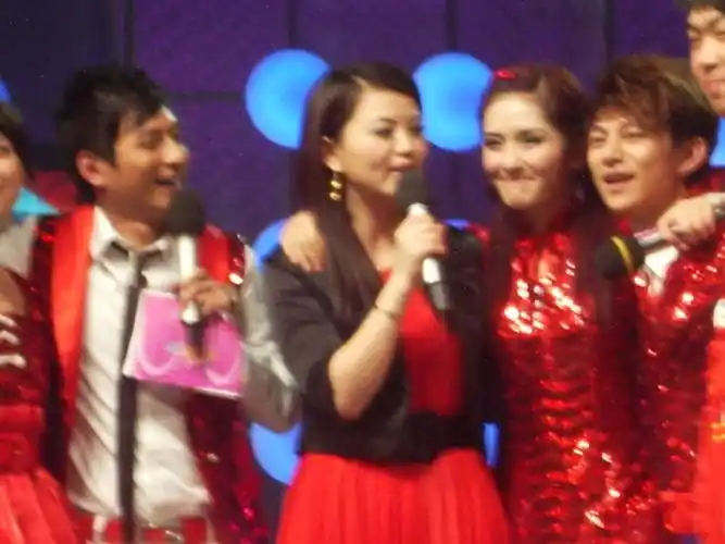 李湘重返快乐大本营照片