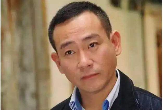 tvb老牌男星林保怡,明明五官不出众但又该死的迷人_气质_角色_中国