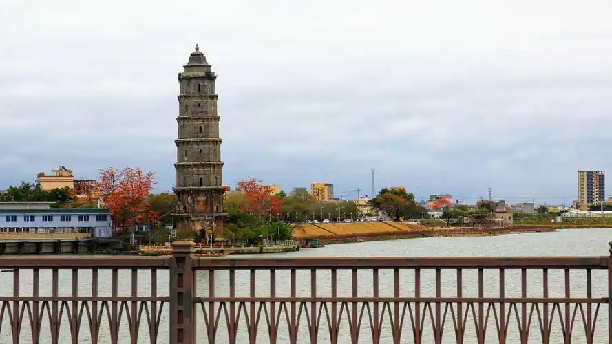 潮州八景"龙湫宝塔"