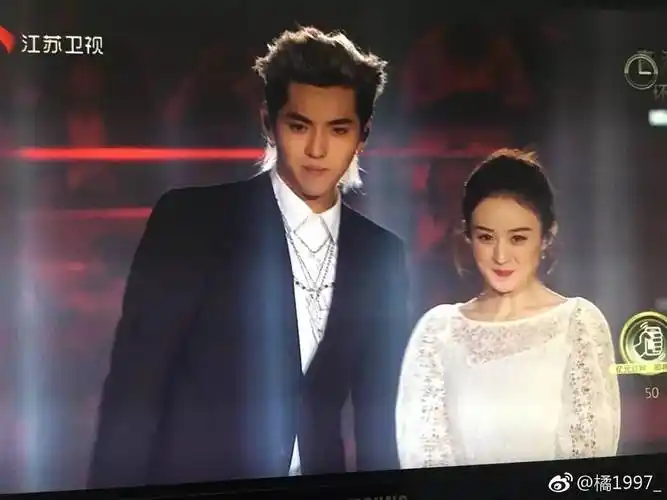 吴亦凡赵丽颖有什么关系