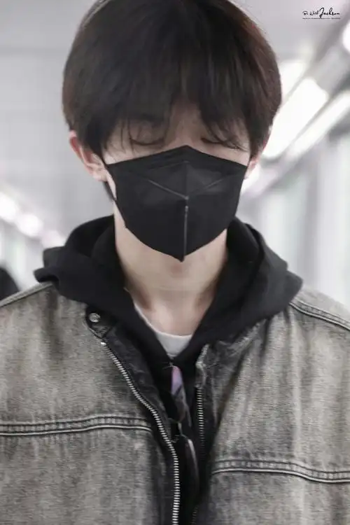 【图】  ※bewithjackson_易烊千玺的小陪伴陪伴(重庆出发&北京到 ))