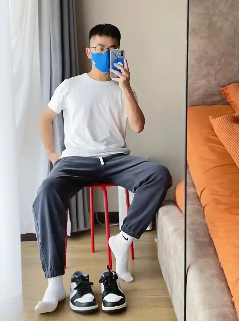 若不是为了你,我哪里会这么忧愁#吴青峰忧愁 #170男生穿搭 - 抖音