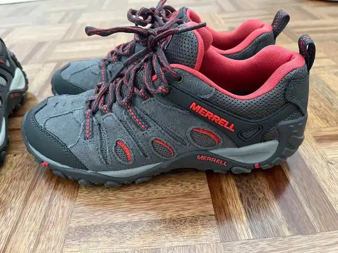 merrell美国品牌登山鞋