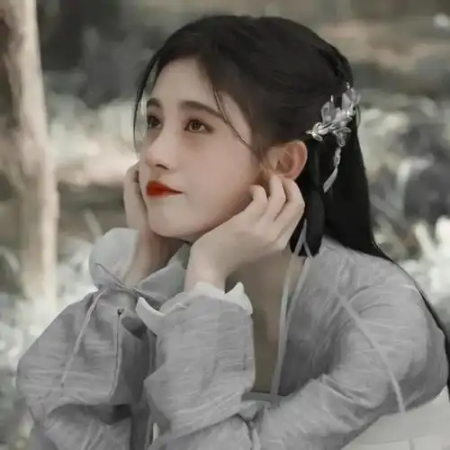 鞠婧祎闺蜜头像两人一人一张高清(鞠婧祎闺蜜头像两人一人一张古风)