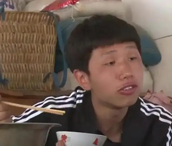 还记得变形记的"真香少年"王境泽吗?6年过去了,他现状如何?