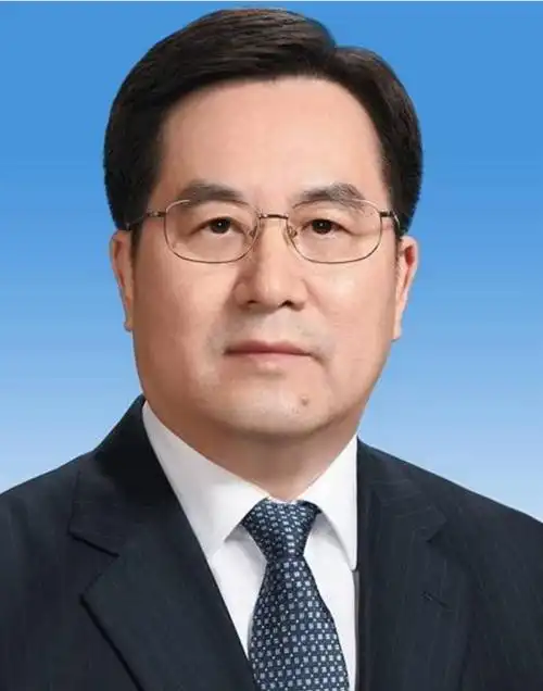 丁薛祥任中共中央办公厅主任