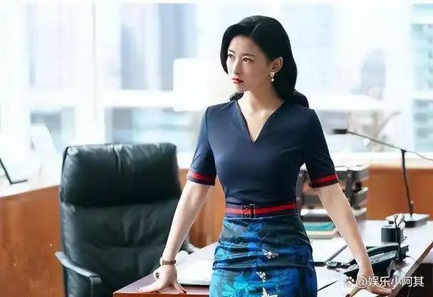 朱珠连续10年入选全球百美甩法拉利总裁37岁嫁清华教授