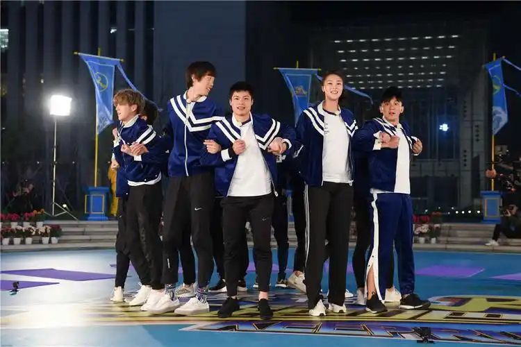 《奔跑吧》永不言弃精神让网友集体"泪目"!