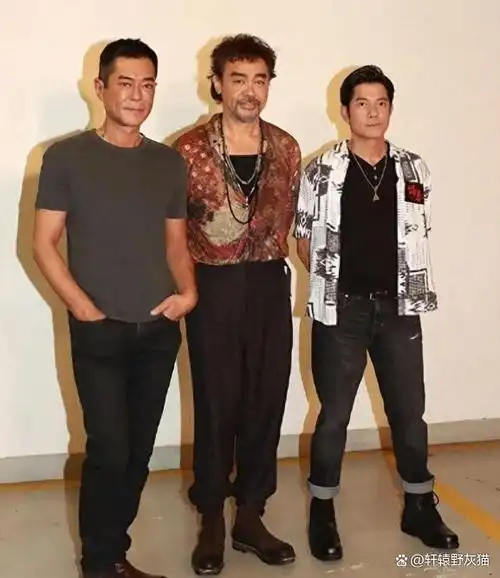 郭富城在娱乐圈里的身高似乎稍显不足,但如果我们回溯到二十年前,这