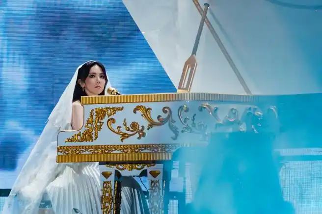 邓紫棋iamgloria世界巡回演唱会