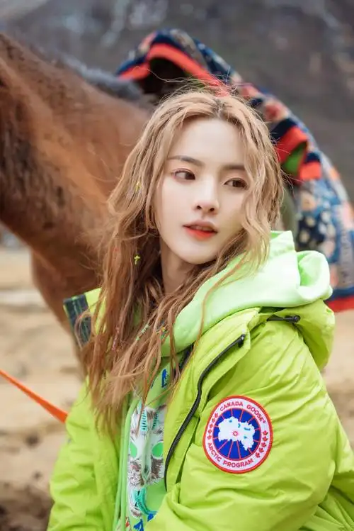 火箭少女101杨超越78