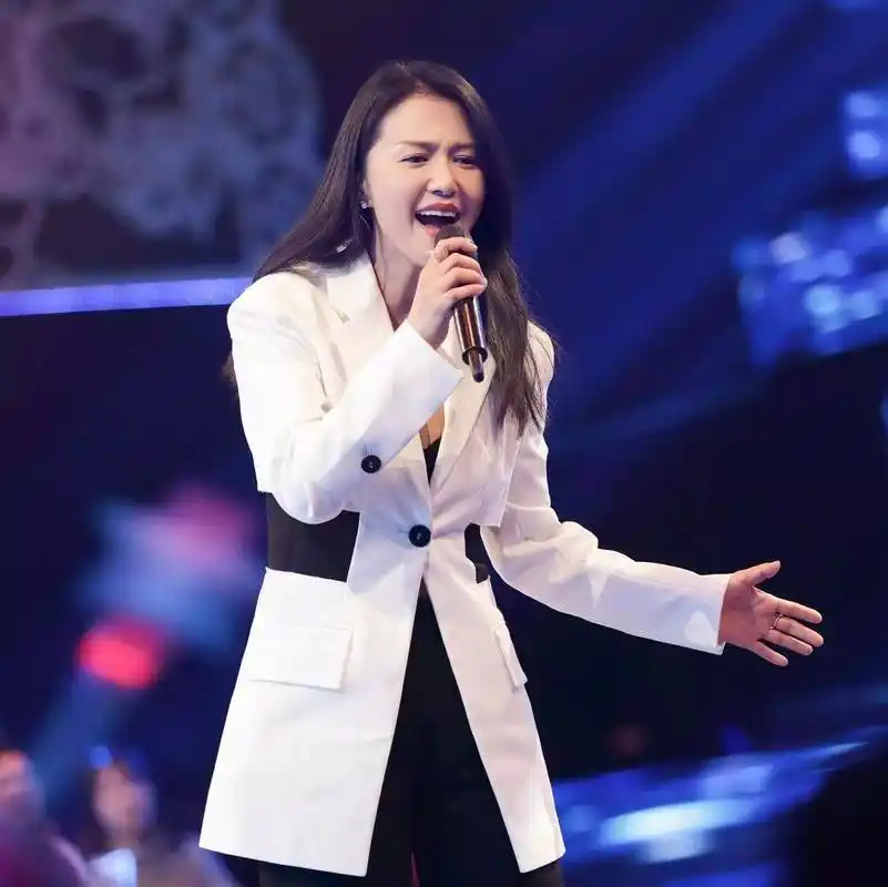 谭维维瘦身成功,减肥食谱被曝光后,网友:臣妾做不到