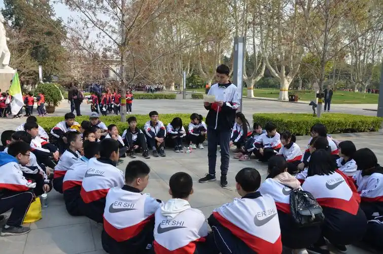 石家庄市第二十中学开展我们的节日清明主题活动