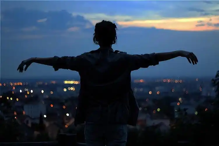 情感失落伤感的句子图片