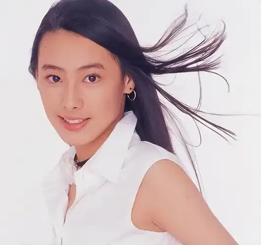 梁洛施李泽楷有望复合,传闻要生4胎,且女方拿走5亿赡养费_腾讯新闻