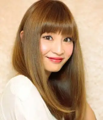 直发发型女中长发2022,既百搭又很时尚