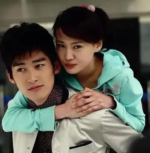 2021年张翰公布新恋情图片