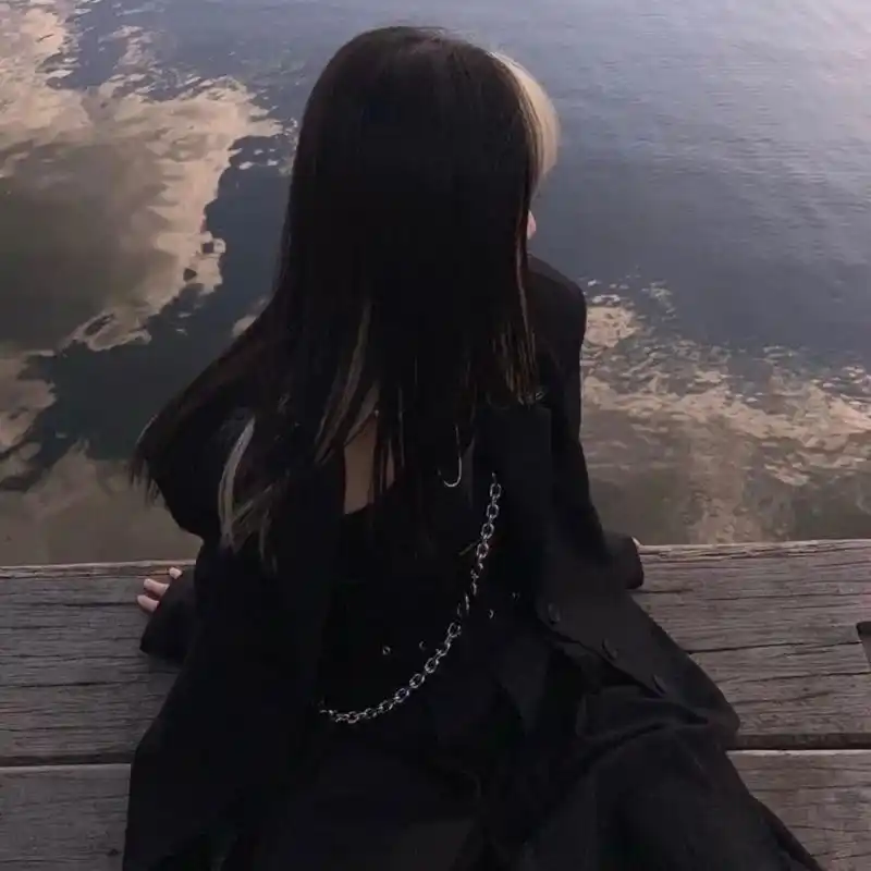 头像女ins高级质感背影,喜欢自取