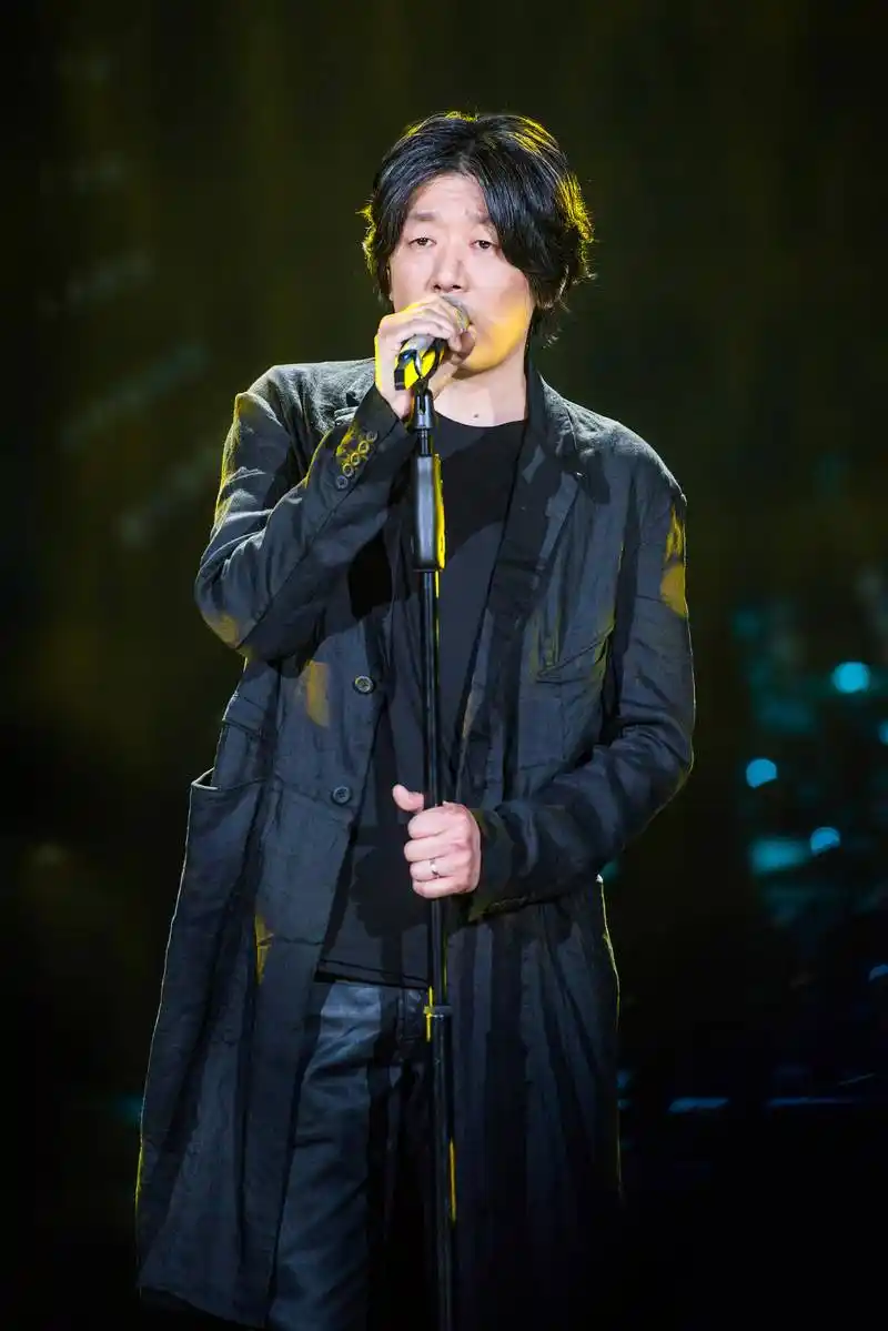 著名民谣歌手【老狼】的经纪人_音乐_歌曲_青春