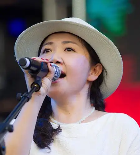 2023侃侃出场费-侃侃经纪人-歌手侃侃个人资料_星灿文化