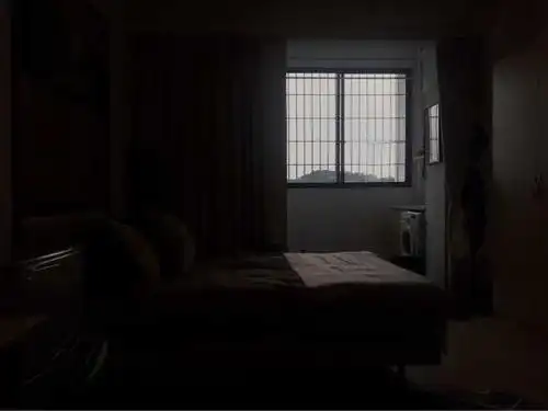 "如果一个人在家