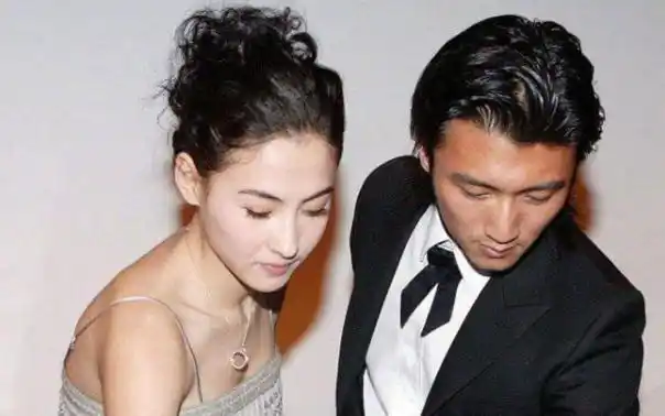 饱满!张柏芝二胎是谢贤的"大吉大利"-第1张图片-渝北博客