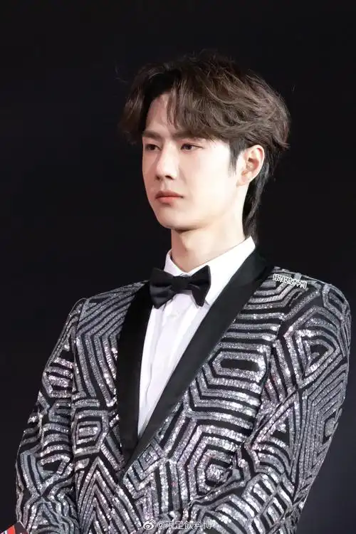 191231 湖南卫视跨年演唱会 @uniq-王一博(生图未修 专属你的小空间)