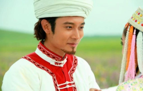 黄磊竟出演过《霸王别姬》?闫妮也曾参拍,可惜最后连镜头都没有