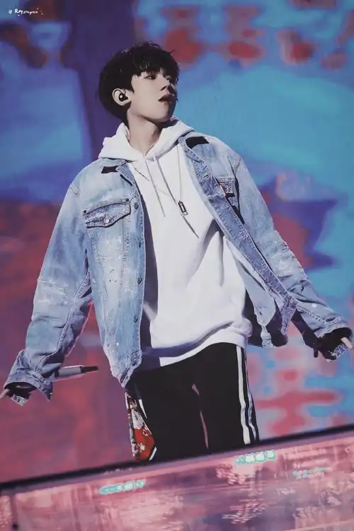 tfboys七周年演唱会主视觉海报##tfboys七周年时光记录##王源的倍斗