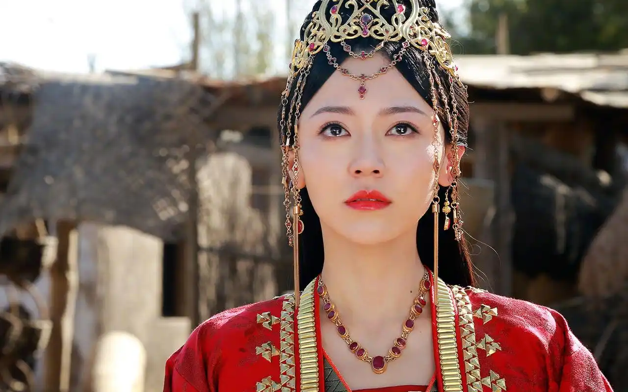 黄梦莹《醉玲珑》高清剧照桌面壁纸