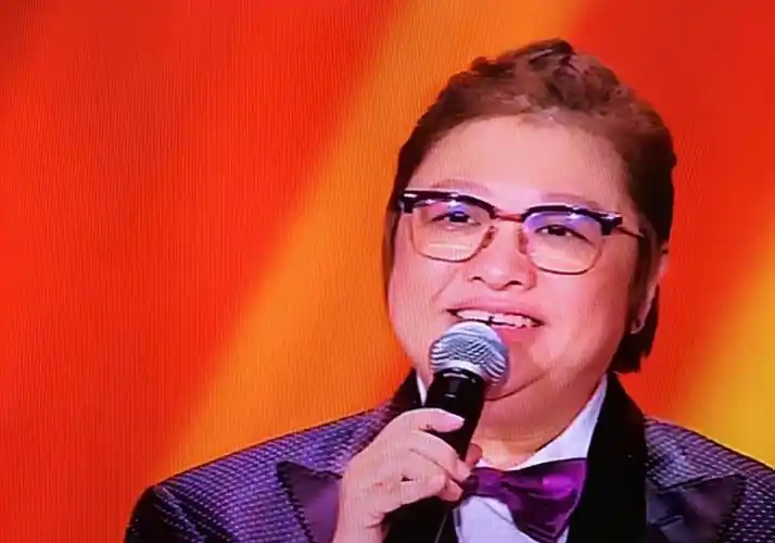 原创瘦身成功多好看49岁胖子韩红逆袭成功女神气质无人能比