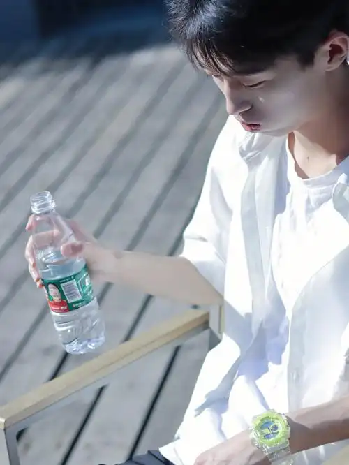 百搭白衬衫  #摄影日常  #男高中生  #男生写真  #少年感