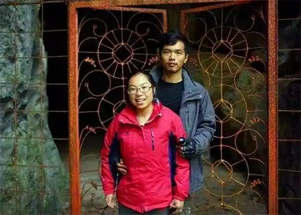 纪实8年前广西小伙带200元带绝症女友穷游中国如今二人怎么样了
