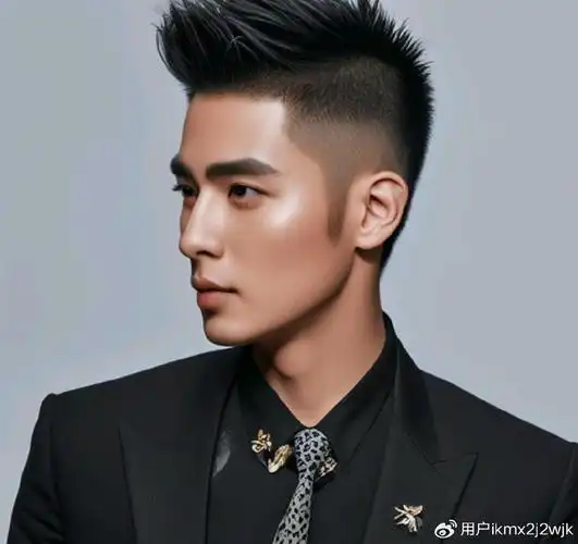 2024最炙手可热的四款男发,时尚潮流的完美选择,适合大多数男士|发型