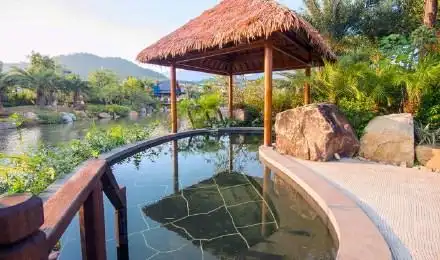 海丰水底山温泉庄园一日游午餐云台寺九龙潭瀑布水底山温泉庄园