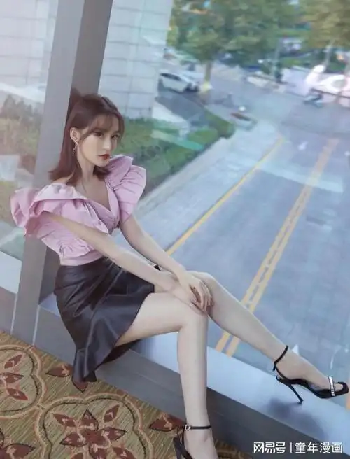 李沁美成"蝶仙", 体重却只有90斤, 分享她的6个减肥秘诀