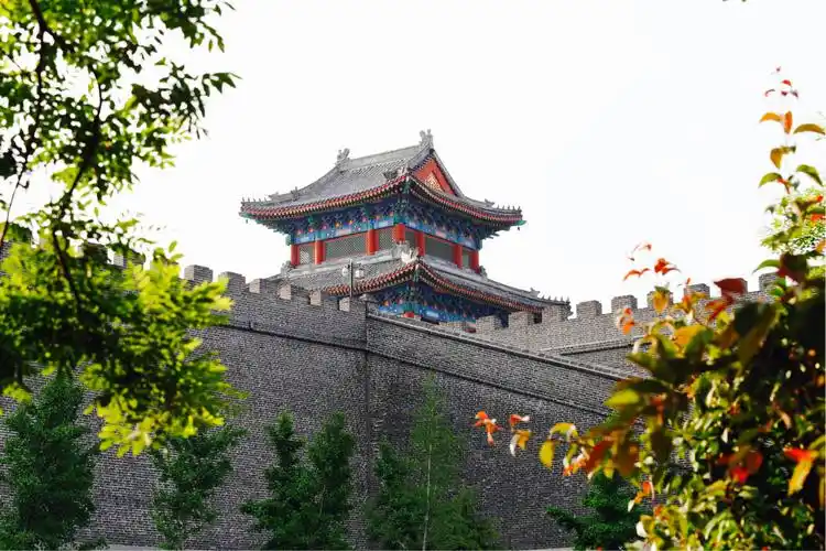 邢台古城-历史公园城墙东南角楼.