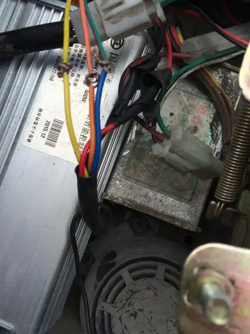 我刚买的佳捷时电动车控制器坏了刚换了一个国林双模四合一的控制器