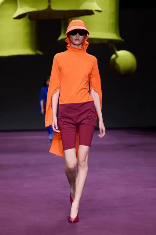 超模奚梦瑶及众多明星亮相时髦轻户外品牌moution茉寻