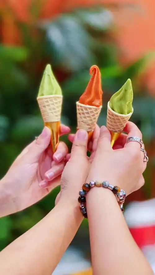 秋天的第一口冰淇淋