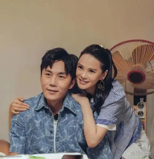 伊能静发现秦昊手机存有前女友照片她不生气并表示愿意帮他保管