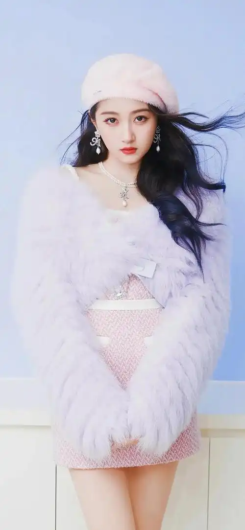 精选明星壁纸197关晓彤